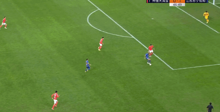 江苏苏宁力克恒大首夺中超冠军