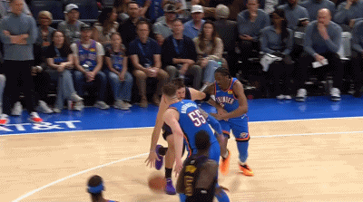 湖人客场惨败雷霆防守崩盘东契奇伤退